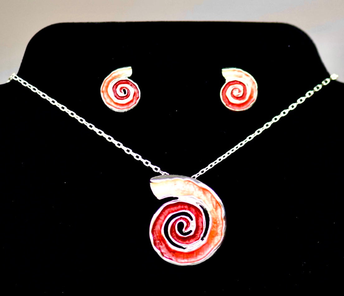 Ammonite necklace and earrings.